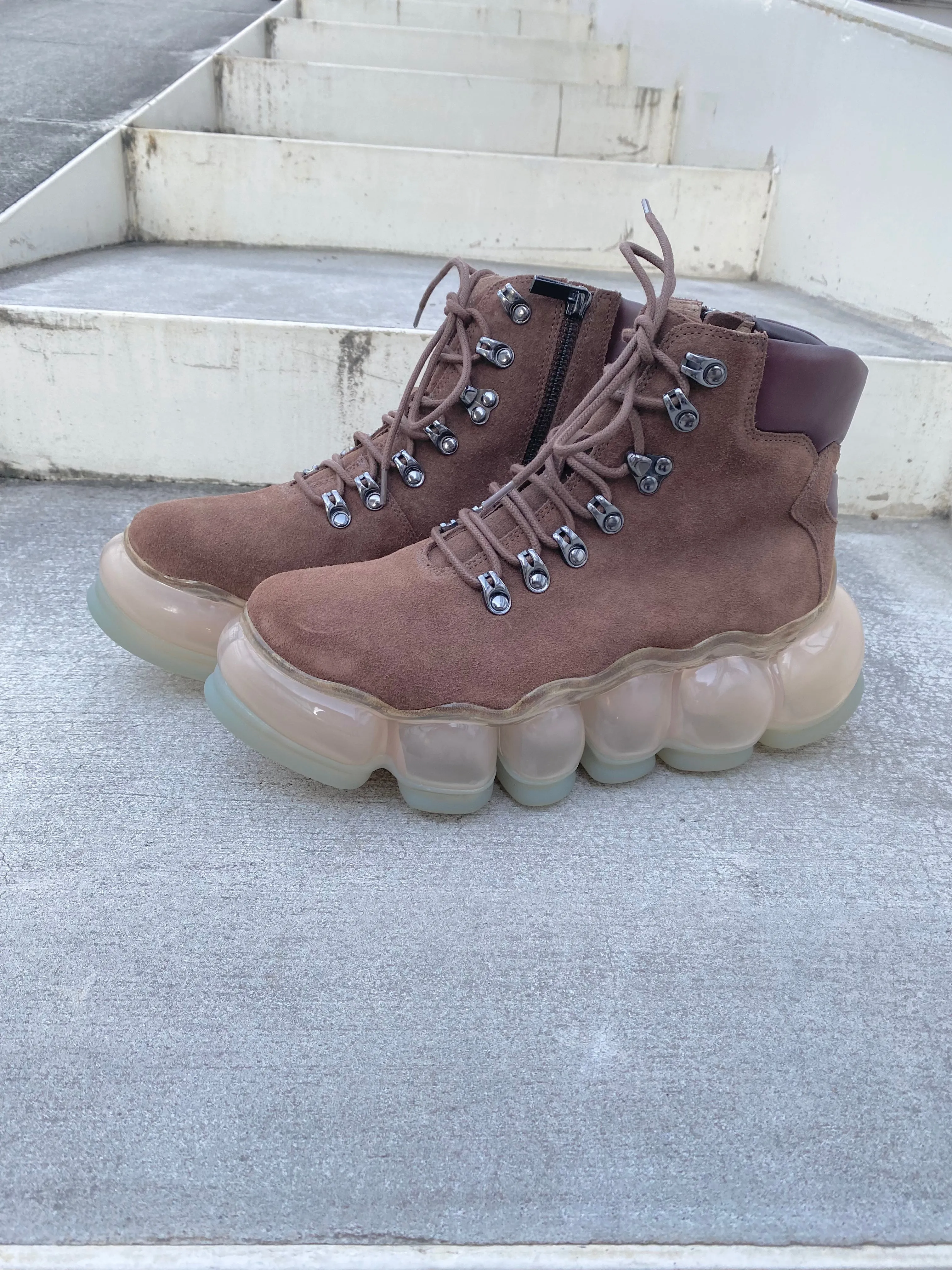 New “Jewelry” Mountain Boots / Brown