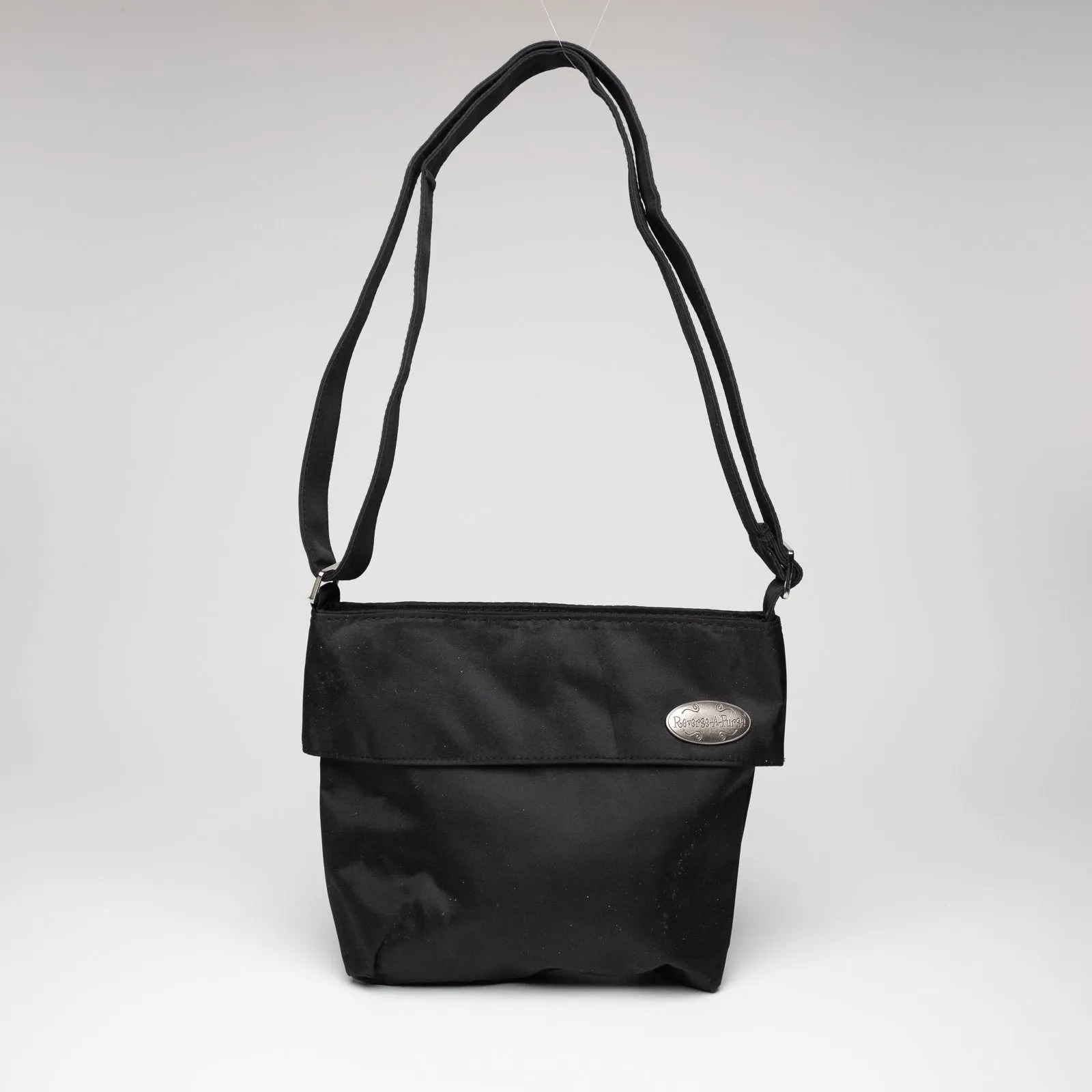 Reverse A Purse Black Urban Wrap Collection - Trellis